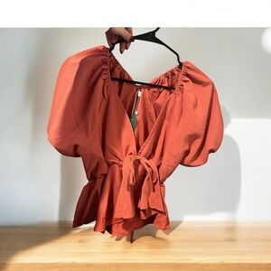 NEW Women's Rust Puff Sleeve Top